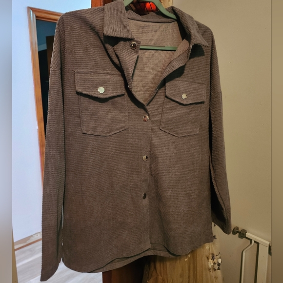 Jacket - Picture 1 of 3